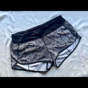 Lululemon size 8 shorts